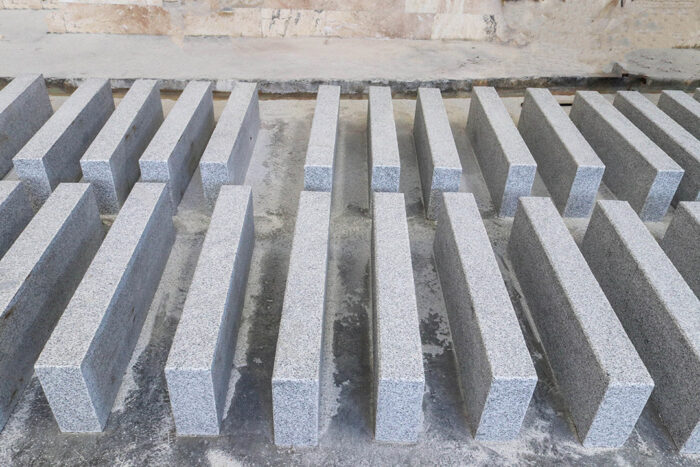 Light Gray Granite-Sawn cut-Kerbstone